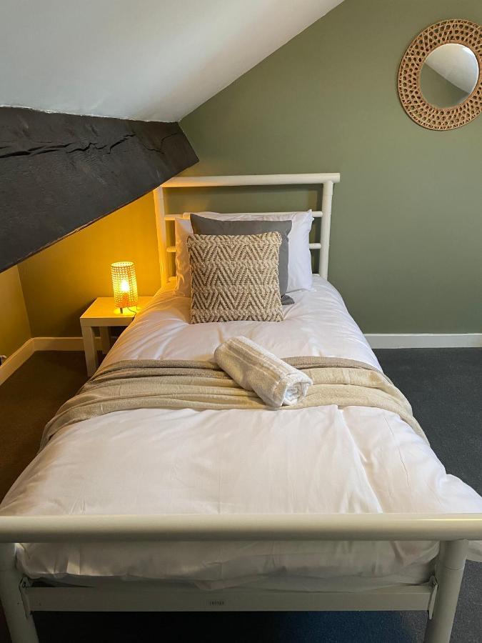 Villa Thornton - Stylish 3 Bed Terraced House With Free Parking Darlington  Exterior foto
