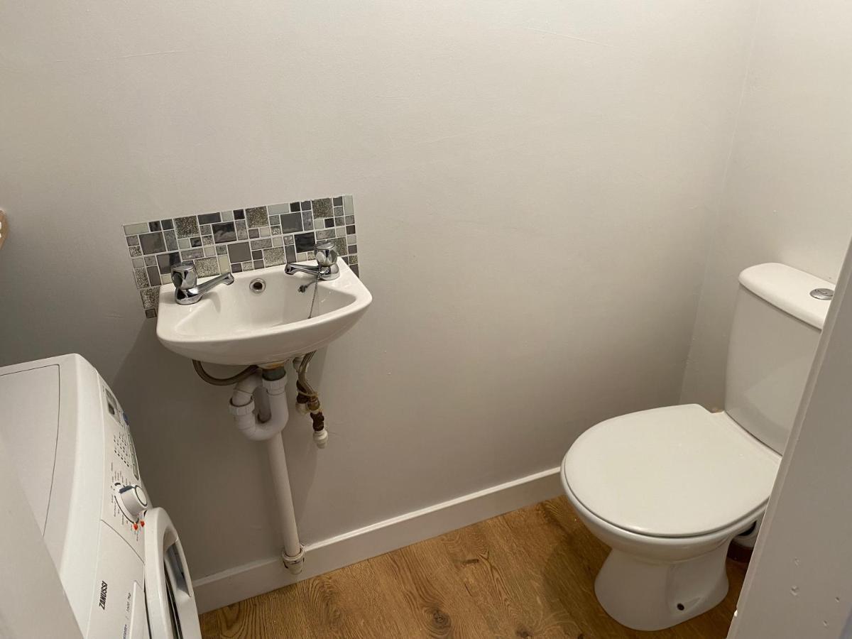 Villa Thornton - Stylish 3 Bed Terraced House With Free Parking Darlington  Exterior foto
