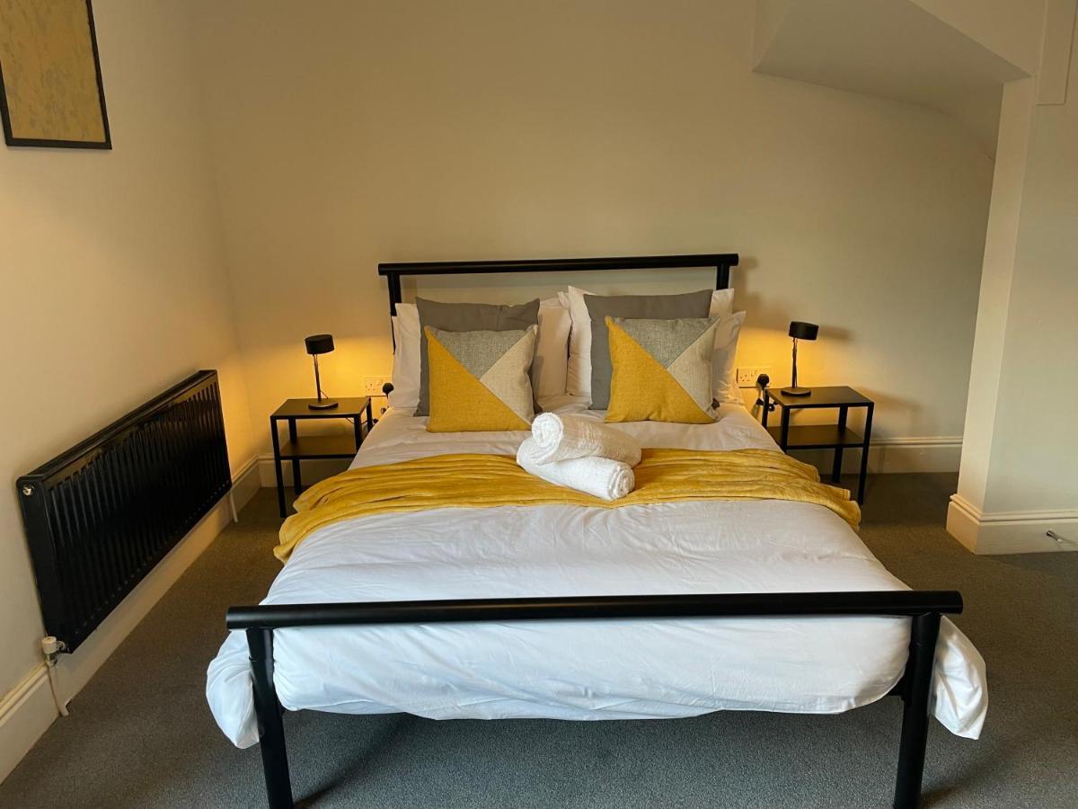 Villa Thornton - Stylish 3 Bed Terraced House With Free Parking Darlington  Exterior foto